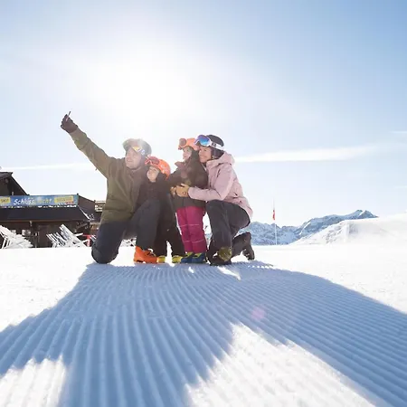 Family Stubai Hotel apartamentowy 4*