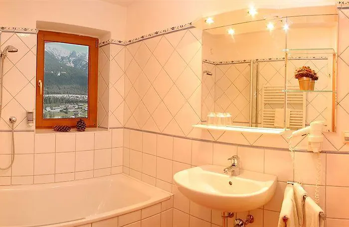 Hotel apartamentowy Family Stubai Fulpmes