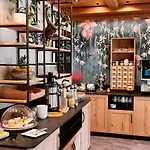 Hotel apartamentowy Family Stubai 4*