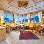 Family Stubai Hotel apartamentowy