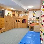 Family Stubai Hotel apartamentowy 4*