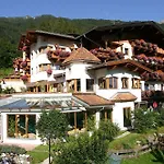Family Stubai