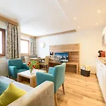 Family Stubai Hotel apartamentowy