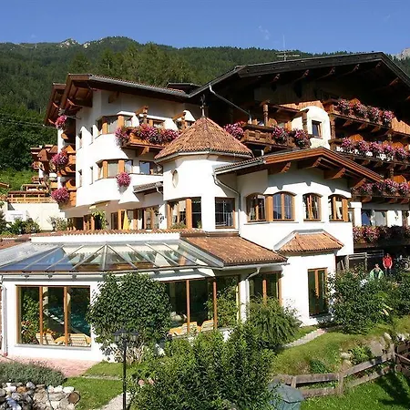 Family Stubai