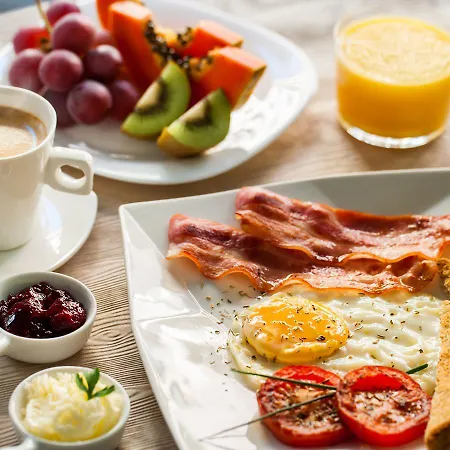 Aparthotel Family Stubai 4*